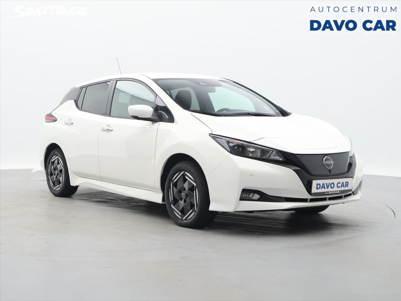 Nissan LEAF, 110kW ACENTA 40kWh CZ